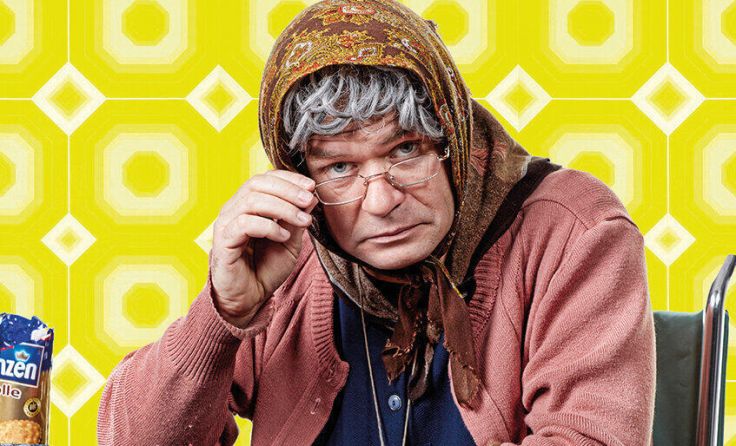 Die Ermi-Oma: Kabarett mit Tiefgang (Foto: Markus Wache)