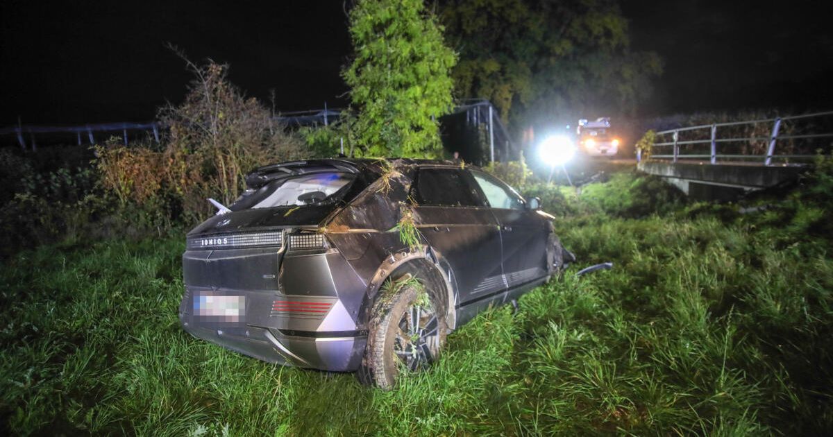Car overturned in Buchkirchen