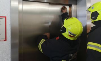 Zwei Personen in Bad Ischl aus Lift befreit