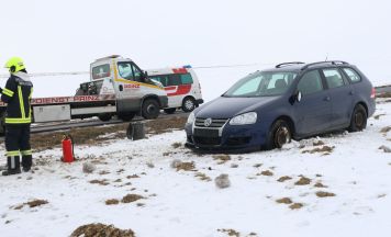 Auto bei schwerem Verkehrsunfall in Wolfern überschlagen