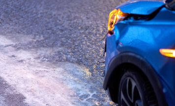 32-Jähriger sprang in Prambachkirchen aus seinem rutschenden Auto