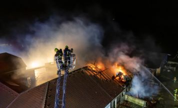 Großbrand auf Bauernhof in Haag am Hausruck
