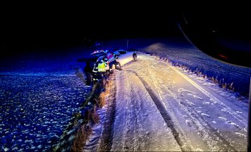 Auto in Oepping von der Straße abgekommen