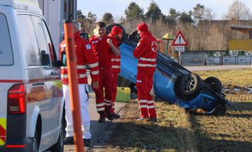 Auto mit Baby an Bord überschlug sich in Gunskirchen