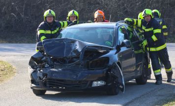 Verkehrsunfall auf der Rieder Straße in St. Marienkirchen am Hausruck