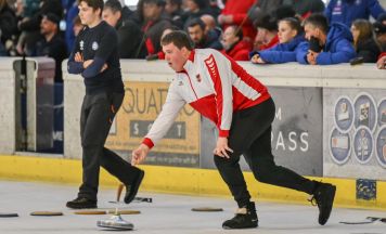 Andreas Scharrer reist mit schwerem Gepäck von der Eisstock-EM heim