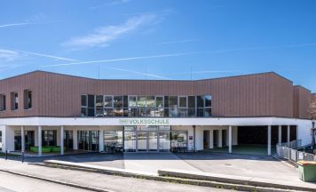 Eröffnung der neuen Volksschule St. Oswald: Ein Festtag für die ganze Gemeinde