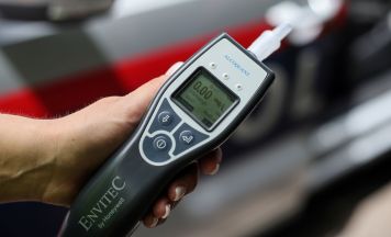 Autofahrer (65) fuhr in Grieskirchen mit 1,94 Promille einem Mopedfahrer (15) hinten auf