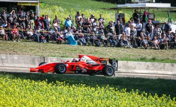 Traumwetter, tausende Zuschauer und packender Motorsport: Rennsonntag beim Bergrennen St. Agatha