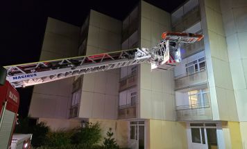 Einsatzkräfte übten Personenrettung nach Brand im Altenwohnheim Altmünster