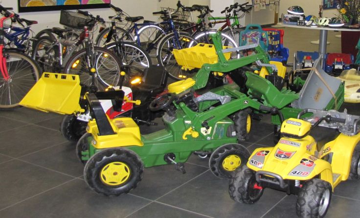 Fahrzeugflohmarkt Elternverein Volksschule Ennsdorf