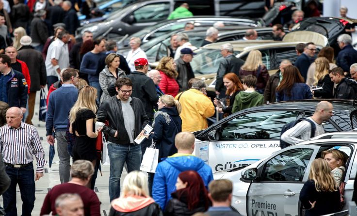 Der Autofrühling lockt jedes Jahr viele Besucher ins Design Center. Foto: Weihbold