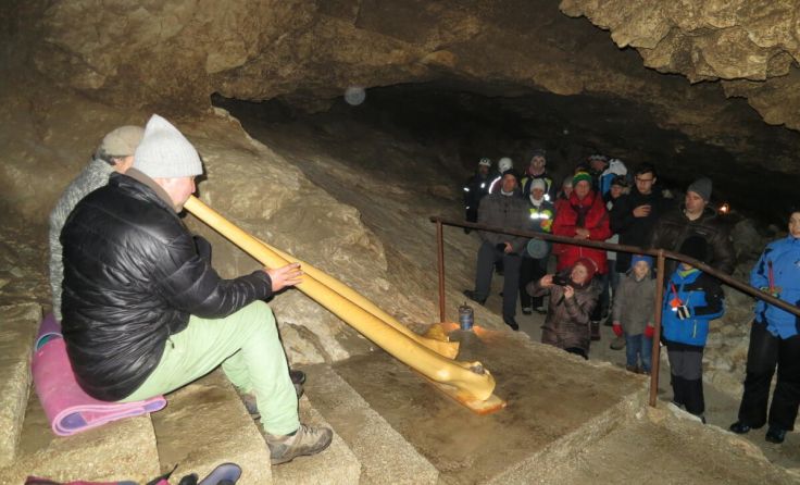 Neujahrsfeier in der Koppenbrüllerhöhle (Foto: Kurt Sulzbacher)