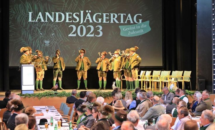 Die Jagdhornbläser umrahmten den Landesjägertag. (Foto: Hörmandinger)