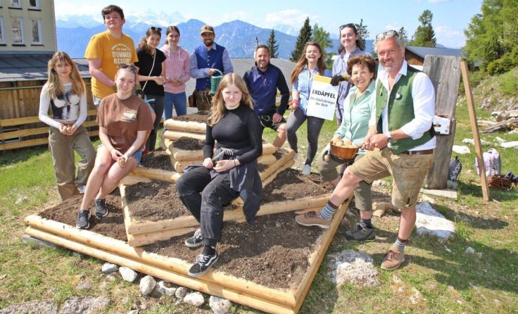 Eine Kartoffelpyramide als innovatives Konzept für die Landwirtschaft. (Foto: Hörmandinger)