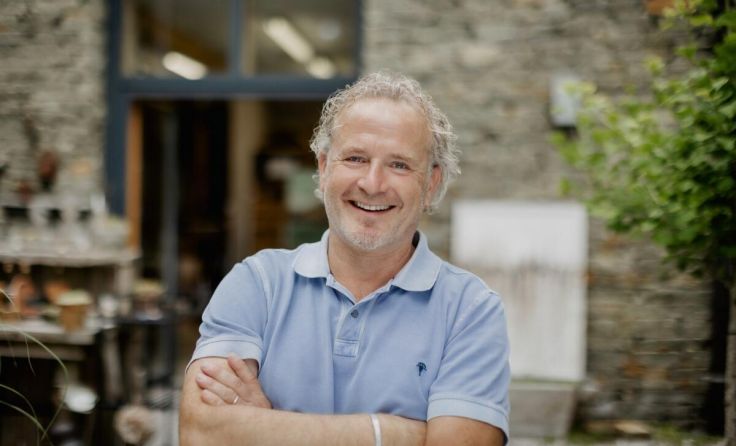 Künstler Stephan Unterberger stellt in der Trinkhalle Bad Ischl aus. (Foto: Bettina Gangl)