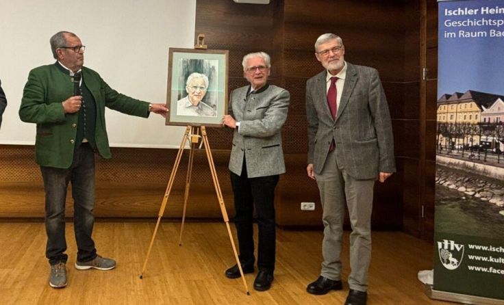 Kurt Eckel (2. v.l.) übernimmt die Führung des IHV von Johannes Eberl (2.v.r.) (Foto: IHV)