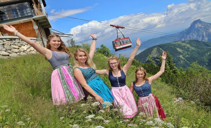 Aufi auf'n Berg mit der Feuerkogel Seilbahn. Foto: Hörmandinger