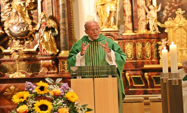 Missionar Franz Windischhofer besuchte Salinengemeinde. Foto: Hörmandinger