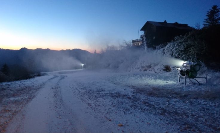 Am Feuerkogel startet nun der Schneekanonen-Betrieb.Foto: OÖ Seilbahnholding