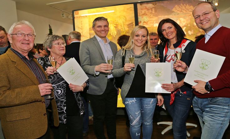 Ortschef Markus Siller heißt neue Bürger herzlich willkommen. Foto: Hörmandinger