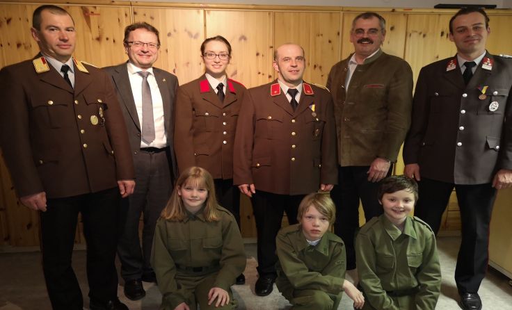Stadtchef Hannes Heide ist stolz auf „seine“ Feuerwehren. Foto: FW Reiterndorf