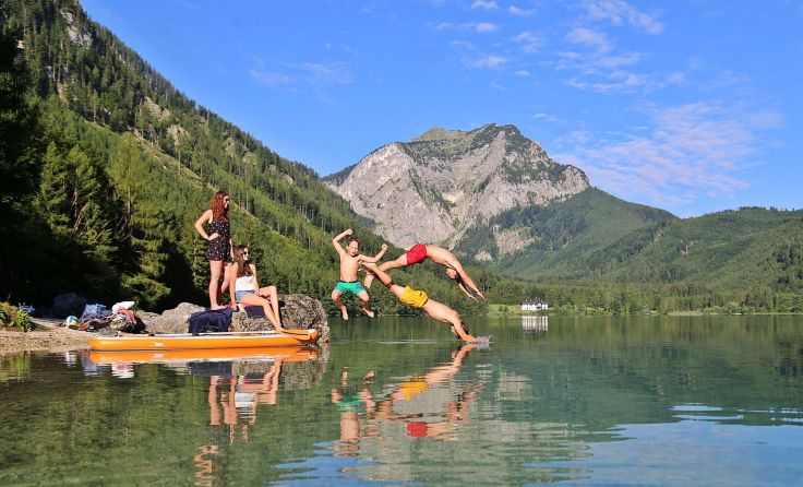Grundstück am Langbathsee soll Landeseigentum werden. Foto: Hörmandinger