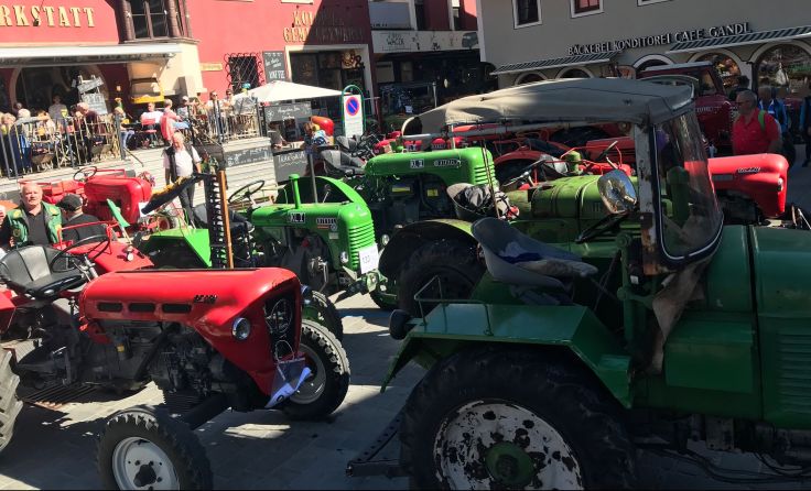 153 Oldtimer-Traktoren bei der Traktoria am Wolfgangsee. Foto: WTG