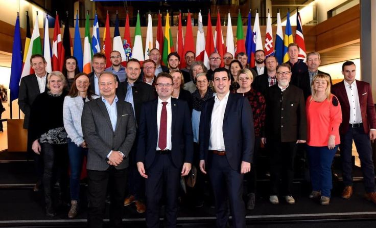 Parteivertreter aus Gmunden mit den EU-Abgeordneten. Foto: Oskar C. Neubauer