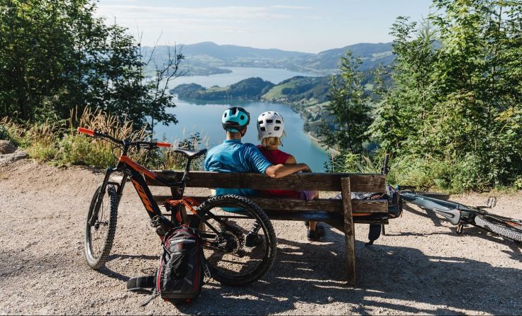 Im Sommer zieht es die Menschen nach draußen. Foto: Salzkammergut Tourismus/K.Kerschbaumer