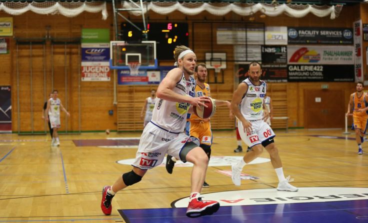 Neuzugang Daniel Dolenc am Ball. Foto: Swans