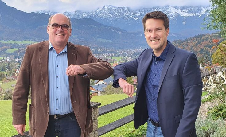 Josef Held und Hansjörg Peer (v. li.) Foto: ÖVP Bad Goisern