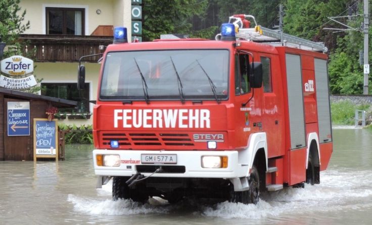 Altes Feuerwehrfahrzeug hat ausgedient. Foto/Repro: Perstl