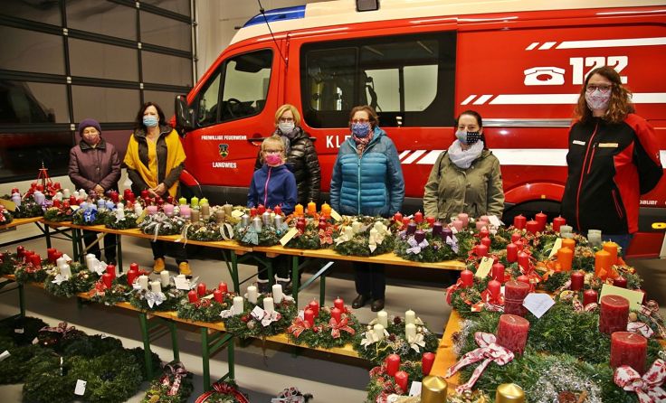 Adventskränze wurden im Depot Langwies geweiht. Foto: Hörmandinger