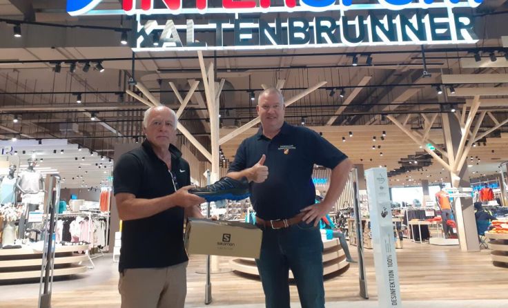 Karl Kaltenbrunner mit Feuerwehr-Kommandant Robert Mirlacher (Foto: privat)