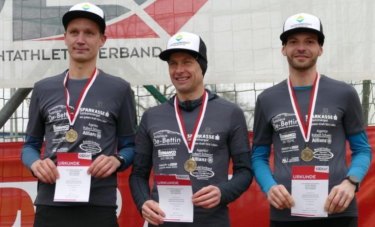 Efolgreiches Laufteam (Foto: Team De Bettin Sparkasse Salzkammergut)