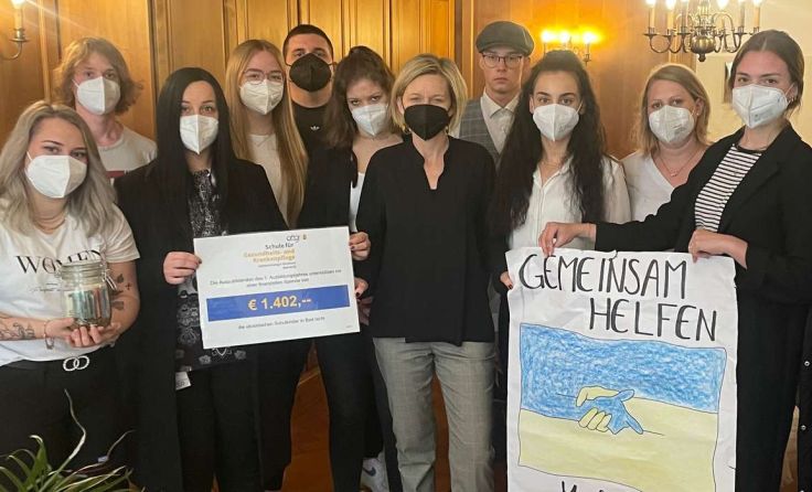 Übergabe der Geldspende (Foto: Stadtgemeinde Bad Ischl)