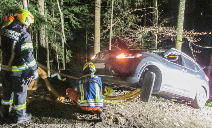 Feuerwehr im Bergeeinsatz (Foto: FF Bad Goisern)