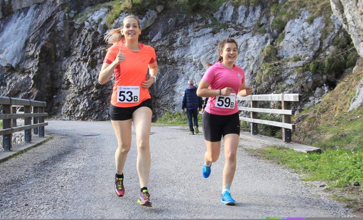 Laufspaß mit Normalität am 13.5.2022 am Gosausee (Foto: Karl Posch)