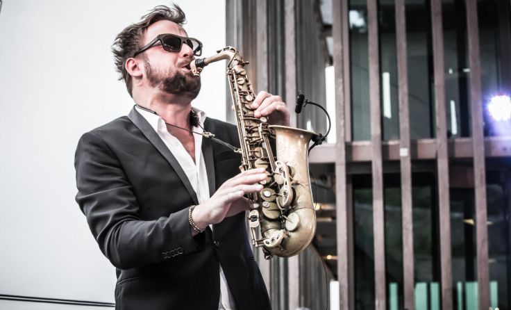 Max The Sax beim Schanzenfest in Wolfsegg (Foto: Vollmond Konzertfotofrafie)