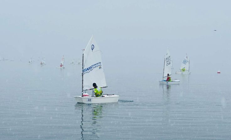 Eisarsch am Attersee (Foto: Tom Leitner)