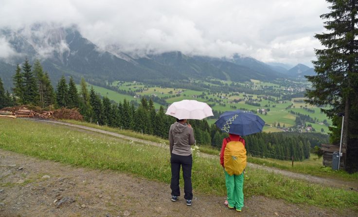 Kaltfront bringt Regen und Kälte (Foto: adobe.stock/Henry Czauderna)