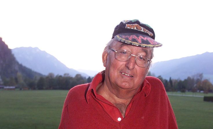 Friedrich Gulda auf seinem Balkon in Weissenbach am Attersee (Foto: Franz Neumayr/picturedesk.com)