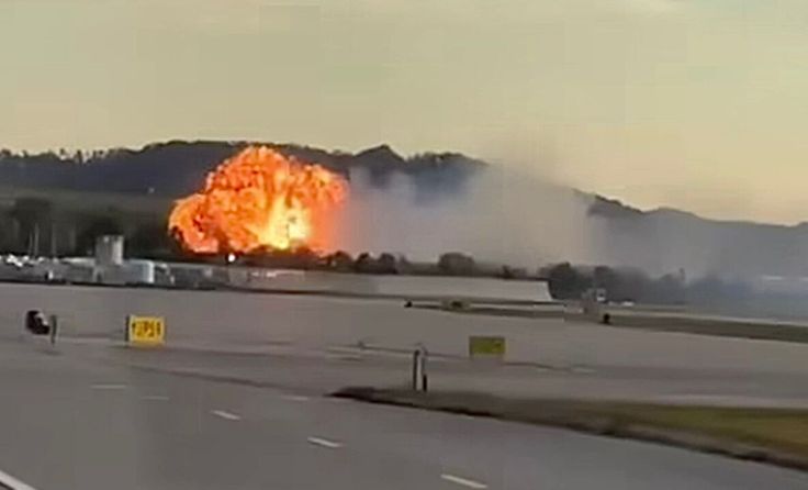 Flugzeug stürzt beim Start ab (Foto: privat)