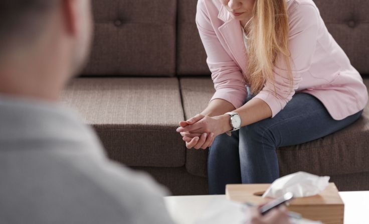 Beratungen zum Thema Gewalt werden mehr (Foto: Photographee.eu/adobe.stock)