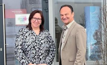 Postpartner Regau gesichert: Neue Poststelle startet im März bei Elektro Kuntner