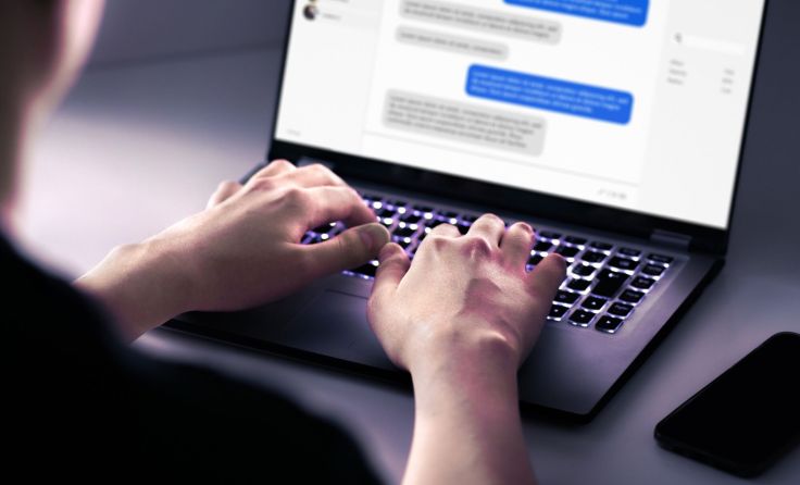 Liebesbetrug im Internet (Foto: terovesalainen/adobe.stock)