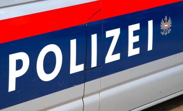 Drama im Bezirk Melk: Sohn findet vermissten Vater nach tödlicher Fahrt gegen Baumgruppe