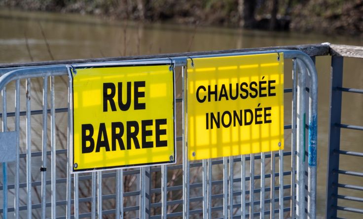 Sturm und Regen fordert die Mensch in Frankreich (Foto: HJBC/stock.adobe)