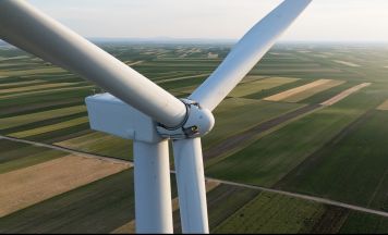 Arbeitsunfall an Windkraftanlage: Zwei Monteure sterben bei Absturz in Hessen